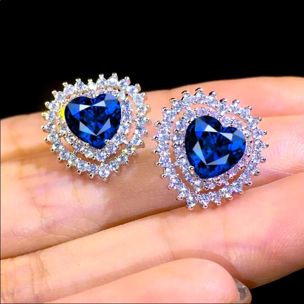 Blue Heart 925 Silver Stud Earrings - Picture 2 of 4